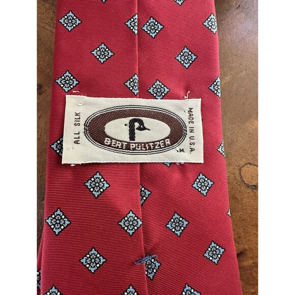 BERT PULITZER MEN'S All Silk TIE Red PAISLEY Width: 3.7/8" Length: 56" - Picture 1 of 4